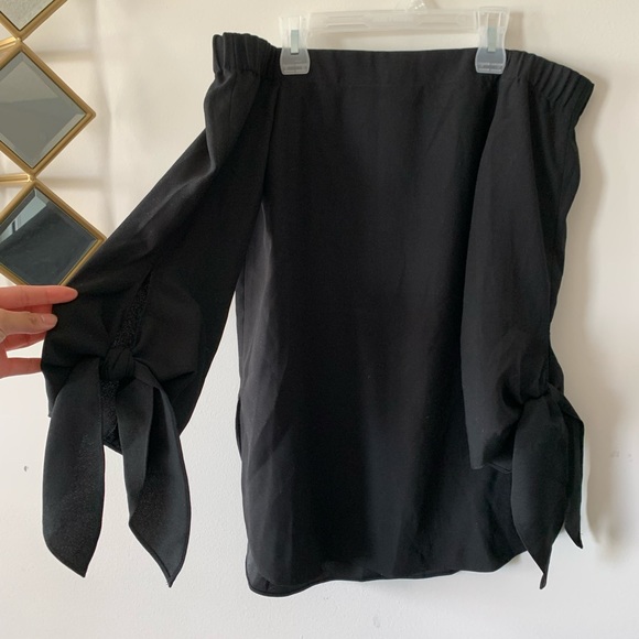 CLUB MONACO Sophiya Top - Picture 2 of 4